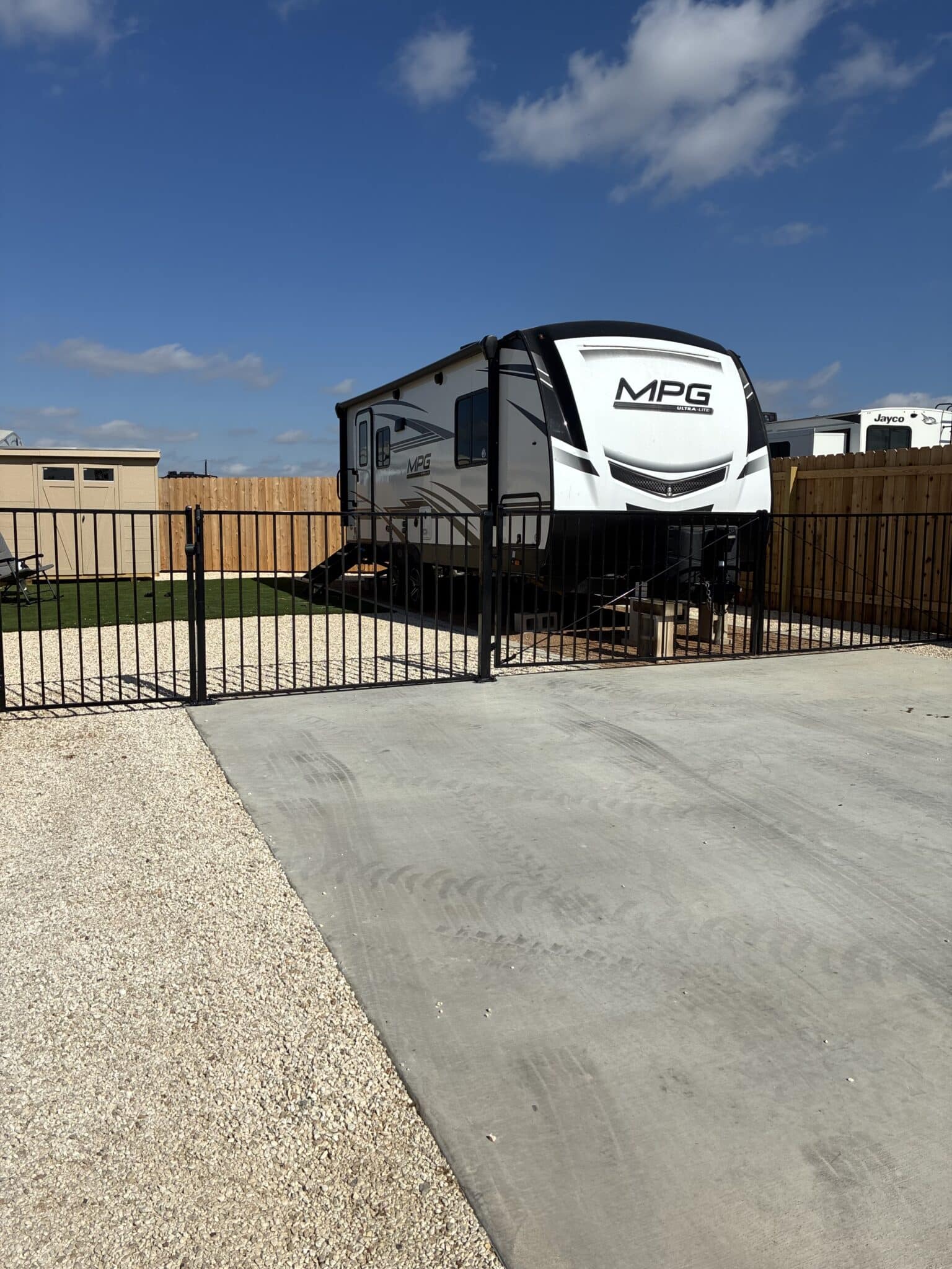 Full Hookup RV Sites